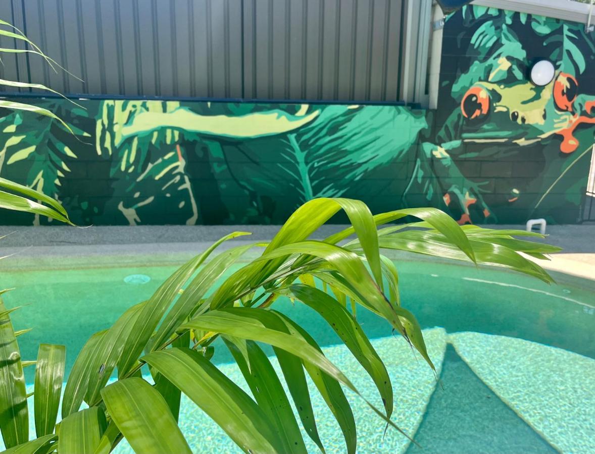 Nambour Heights Motel Экстерьер фото